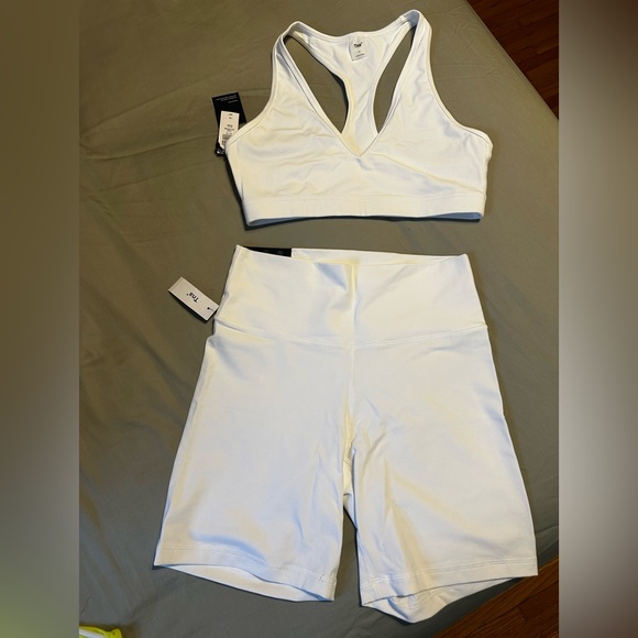 Aritzia Other - ARITZIA TNA SET